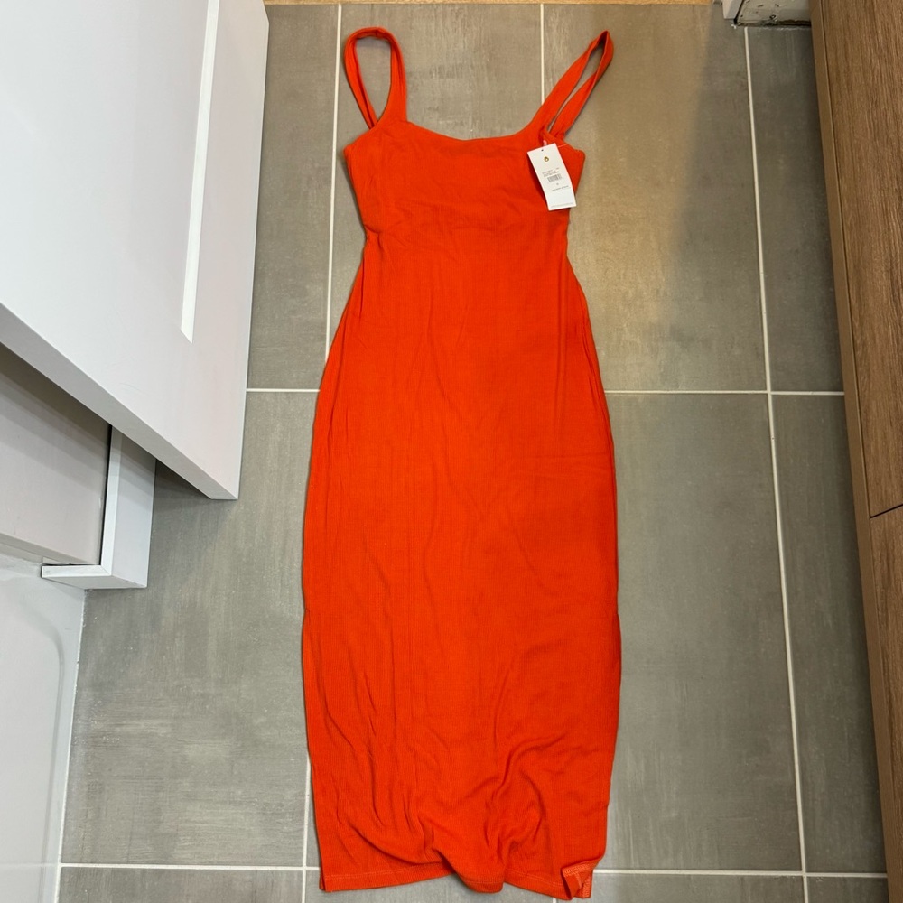 SPIRITUAL GANGSTER VALERIE TWIST BACK MIDI DRESS - Picture 1 of 6